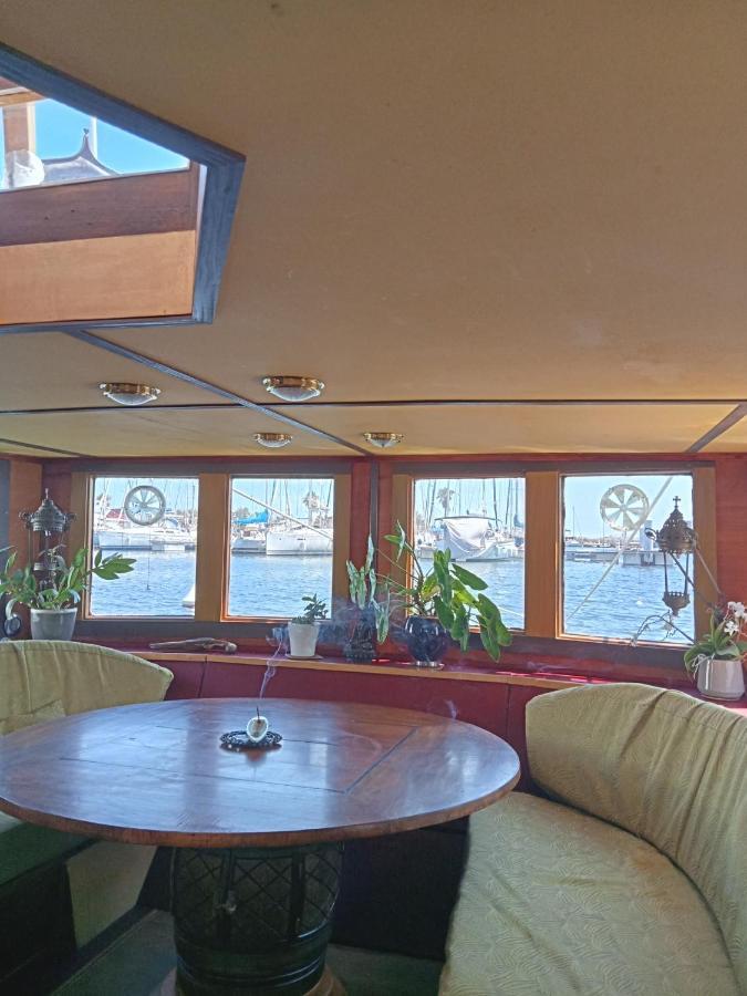 Bateau De Pirates Hotell Gruissan Exteriör bild