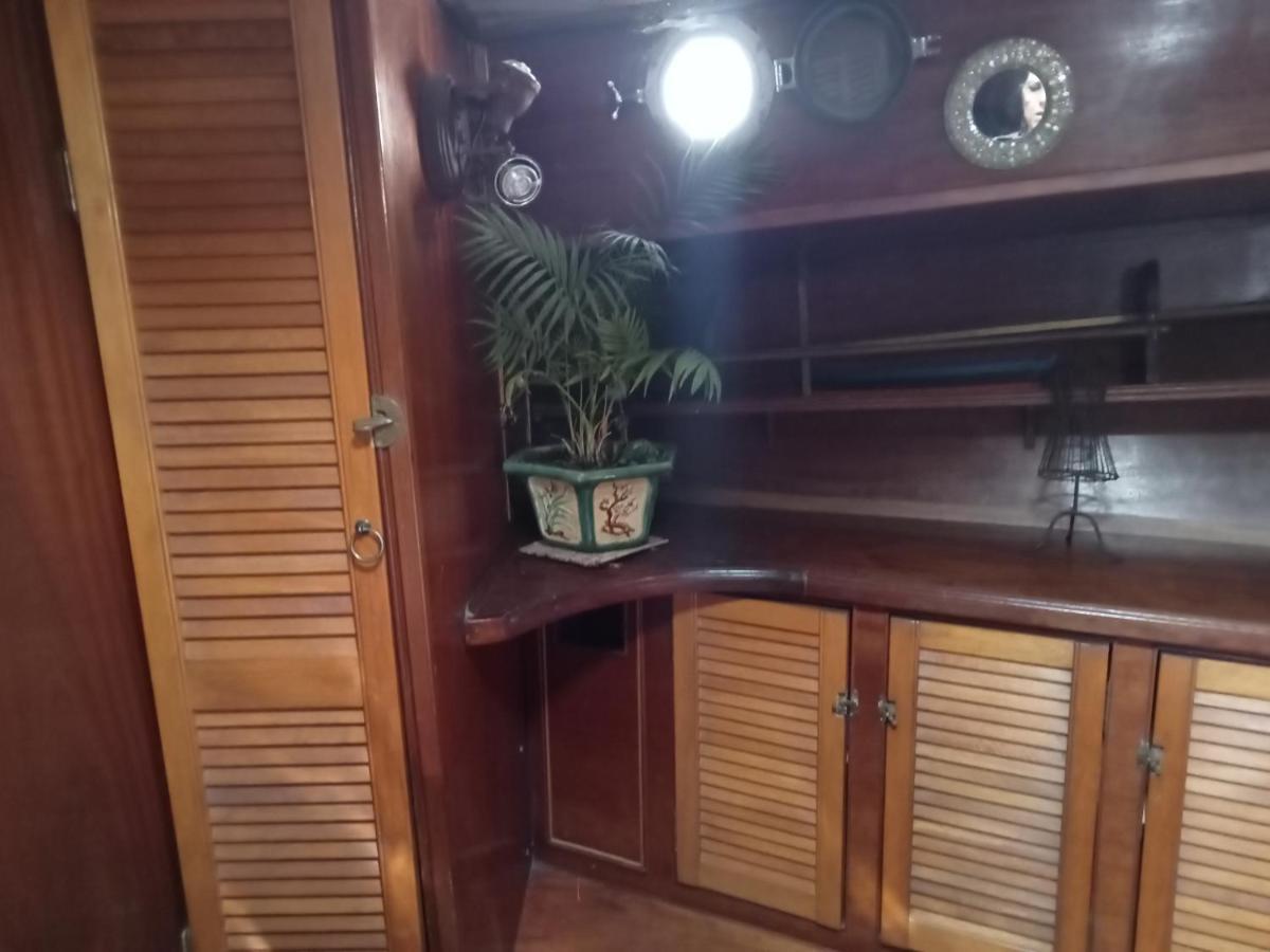 Bateau De Pirates Hotell Gruissan Exteriör bild