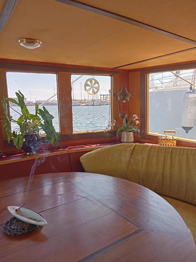 Bateau De Pirates Hotell Gruissan Exteriör bild
